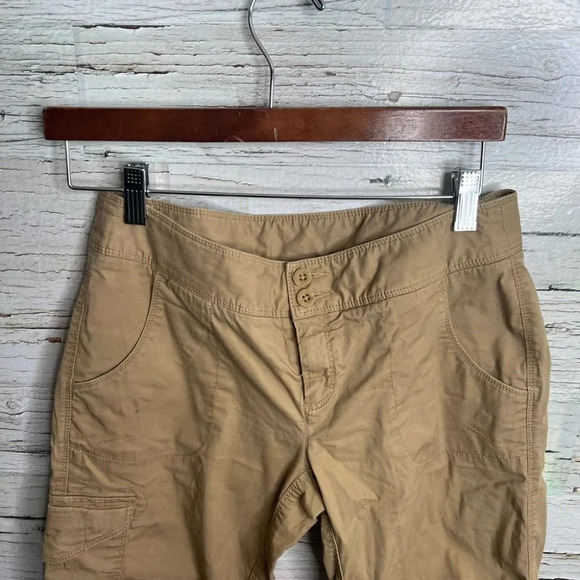 The North Face Women’s Khaki Cargo Capri Pants Size 4  tan - Picture 4 of 11